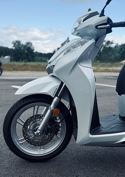 Honda SH300 8 of 11
