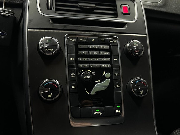 Volvo V60 12 of 15