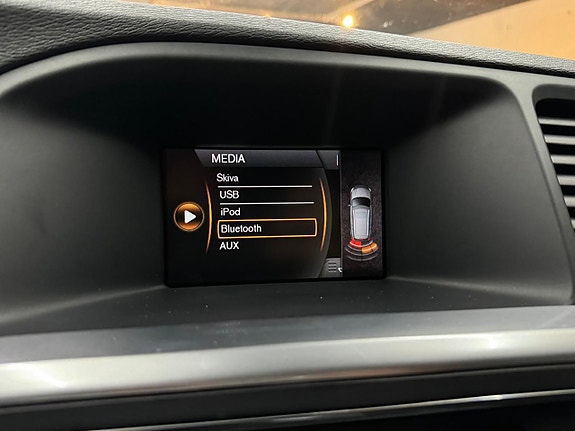 Volvo V60 11 of 15