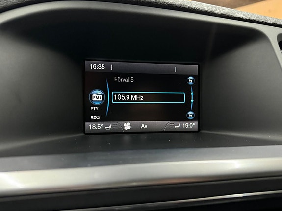 Volvo V60 10 of 15