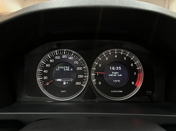 Volvo V60 9 of 15