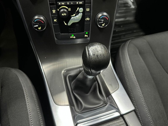 Volvo V60 13 of 15