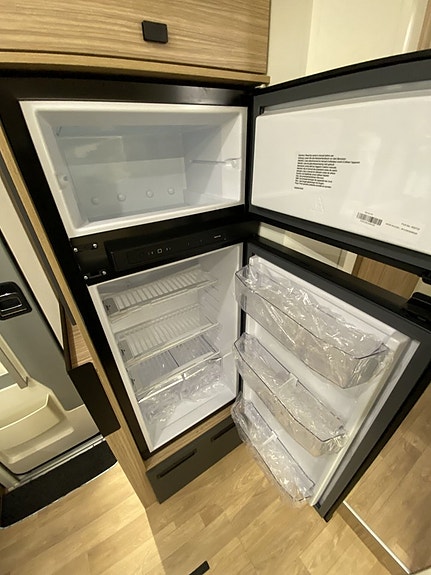Pilote G 740 FGJ EVIDENCE Höga bäddar Alde 180hk 19 of 21