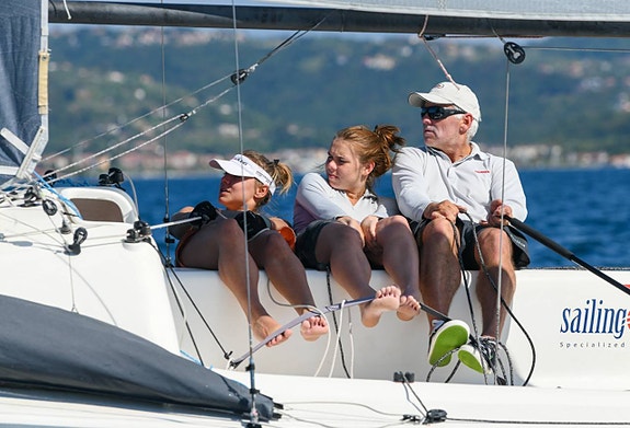 Beneteau First 18SE 6 of 9