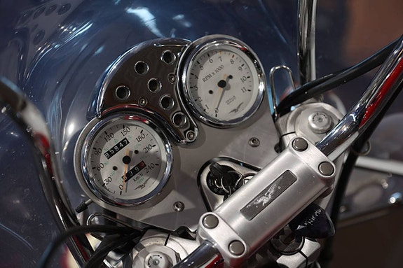 Moto Guzzi California EV 1100 7 of 7
