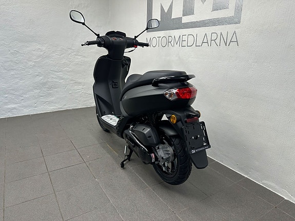 Peugeot Kisbee S Mad Black 45/kmh Hjälm på köpet! 10 of 13