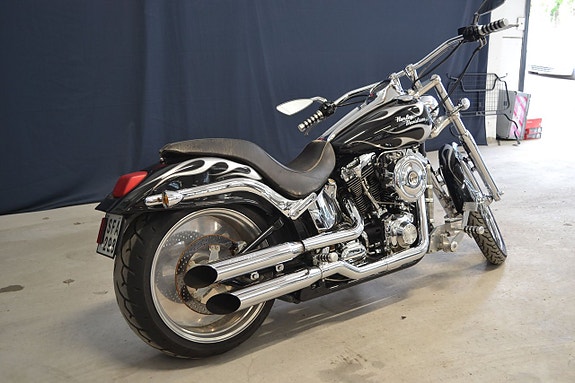 Harley-Davidson Deuce