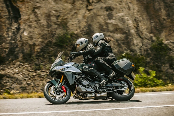 Suzuki GSX-S 1000 GX 12 of 12