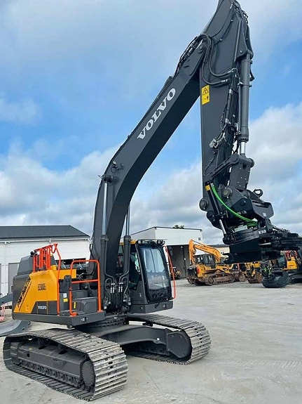 Volvo EC300EL Uthyres/For Rental 2 of 2