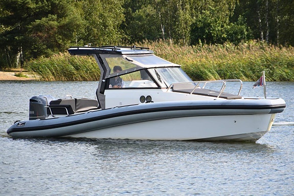 Agapi 800 (2021) Yamaha 300 (80h) Mycket fin!