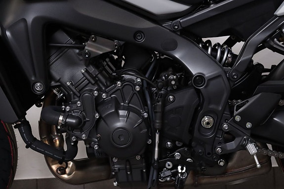 Yamaha MT-09 8 of 14
