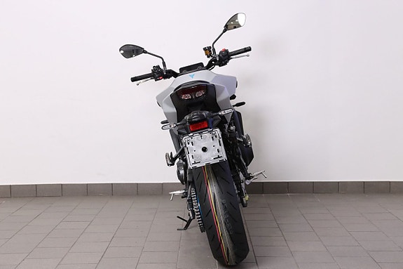 Yamaha MT-09 5 of 14