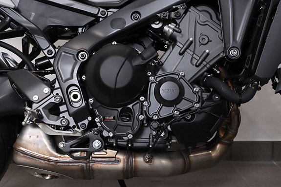 Yamaha MT-09 7 of 14