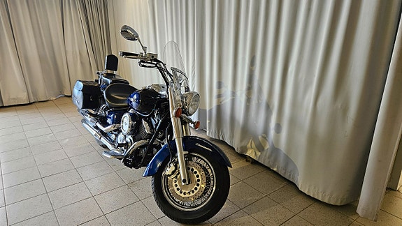 Yamaha XVS1100 2 of 5
