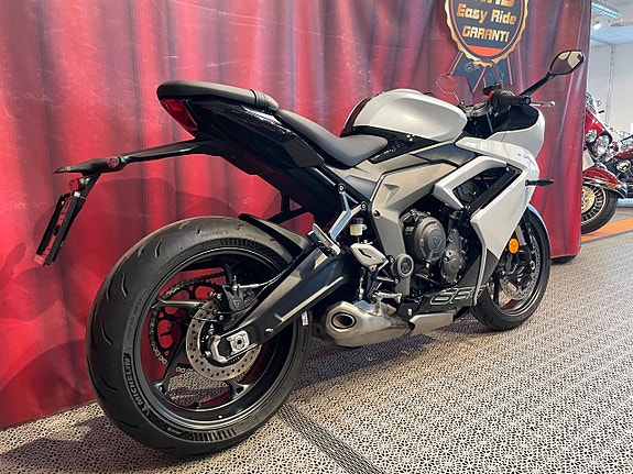 Triumph DAYTONA 660 *FABRIKSNY -2025, PRISSÄNKT* 5 of 5