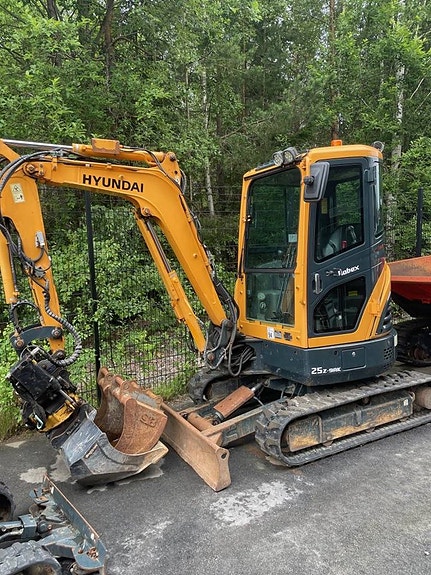Hyundai 25Z-9AK
