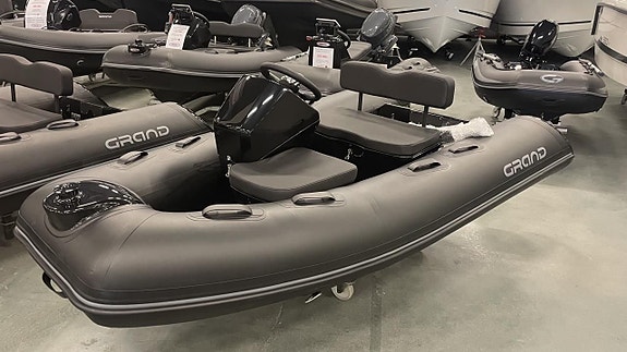 Grand 300 LF Silver Line -24 med Mercury F10E -25