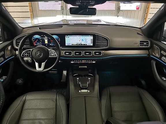 Mercedes-Benz GLS400 d 15 of 18