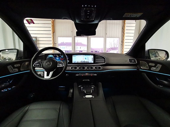 Mercedes-Benz GLS400 d 16 of 18