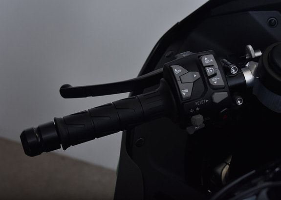 Kawasaki Ninja ZX-10R  Beställnings mc 15 of 30