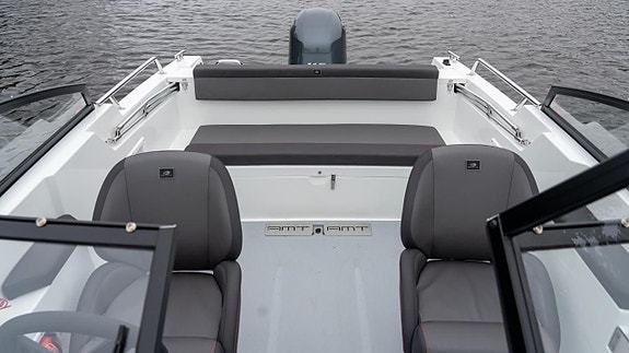 AMT 190 BRF  2023 - Yamaha F115 LB -26 5 of 5