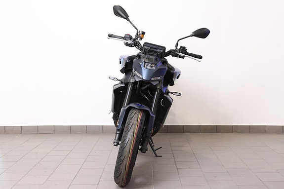 Yamaha MT-09 3 of 14