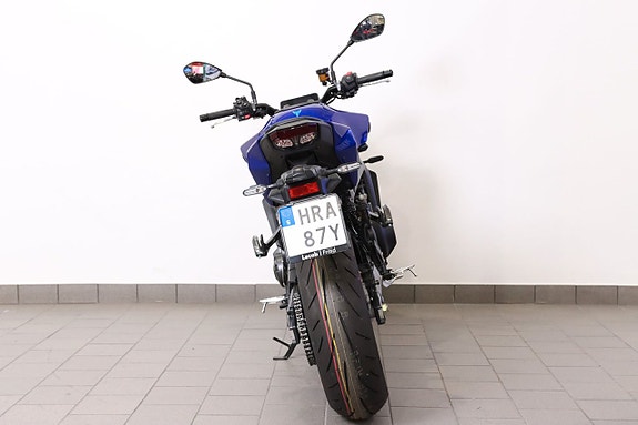 Yamaha MT-09 7 of 14