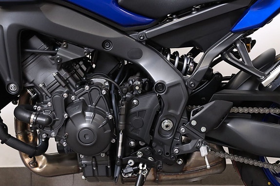 Yamaha MT-09 12 of 14