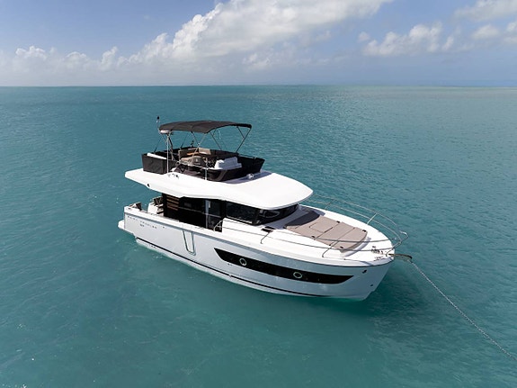 Beneteau Swift Trawler 37 FLY