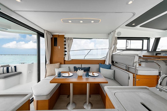 Beneteau Swift Trawler 37 FLY | Cannes Yachting Festival 5 of 12