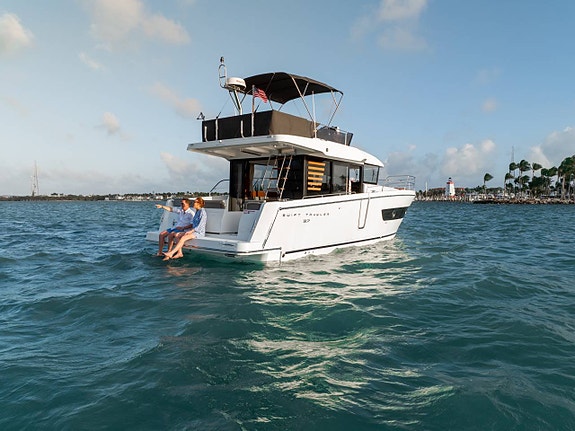 Beneteau Swift Trawler 37 FLY | Cannes Yachting Festival 2 of 12