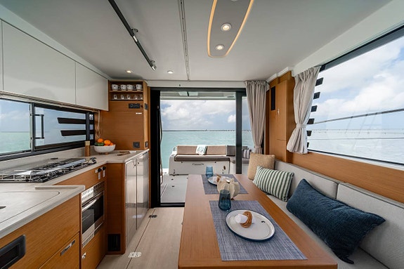 Beneteau Swift Trawler 37 FLY | Cannes Yachting Festival 12 of 12