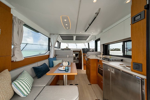 Beneteau Swift Trawler 37 FLY | Cannes Yachting Festival 7 of 12