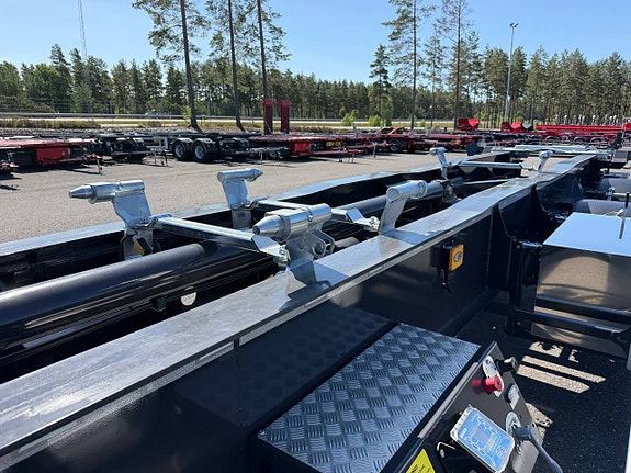 Hakarps - 38 tons lastväxlarvagn med skjutkolv OMGÅENDE LEV 10 of 12