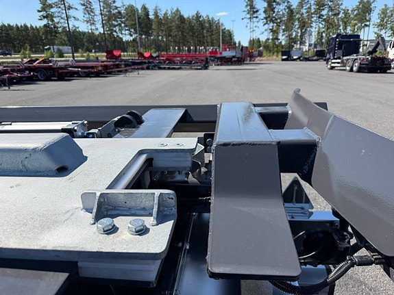 Hakarps - 38 tons lastväxlarvagn med skjutkolv OMGÅENDE LEV 12 of 12