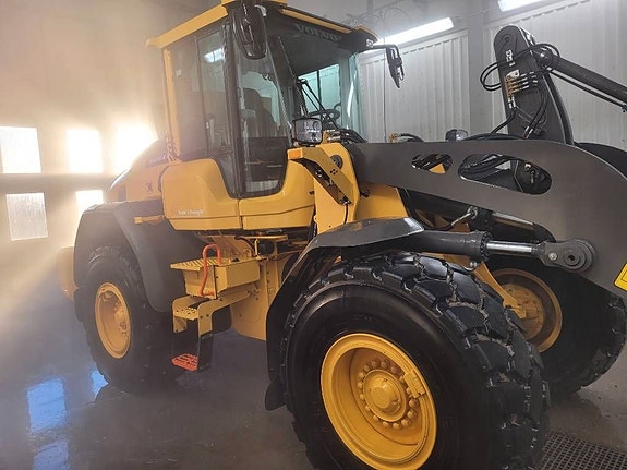 Volvo L 90 H , Begagnad SÄLJES 2 of 15