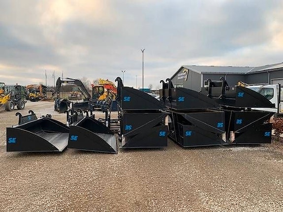 SE Equipment  planerskopor och pallgafflar StBM & S 2 of 5