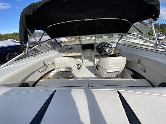 Campion S535 + Volvo Penta Tiki 1250 80 km trailer 5 of 6