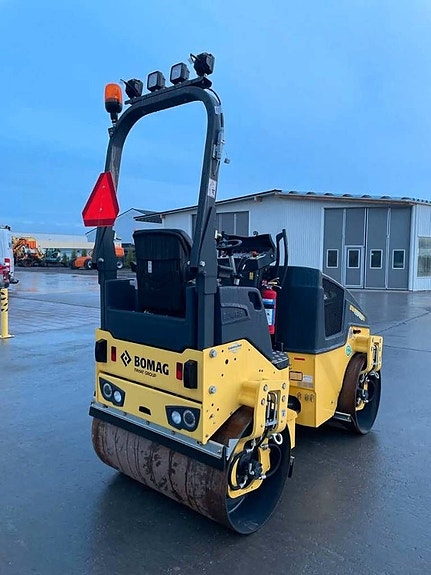 Bomag BW120AD-5 Uthyres/For Rental 2 of 2