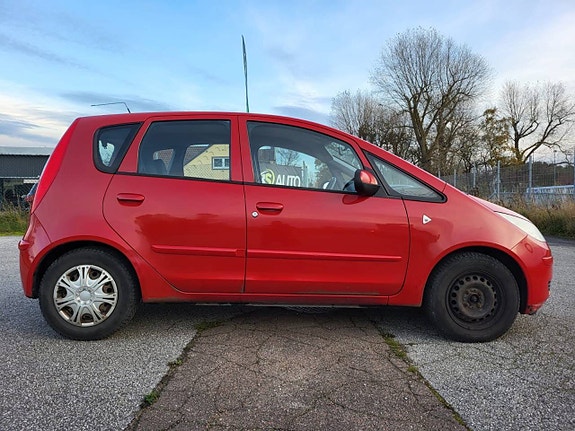 Mitsubishi Colt 8 of 11