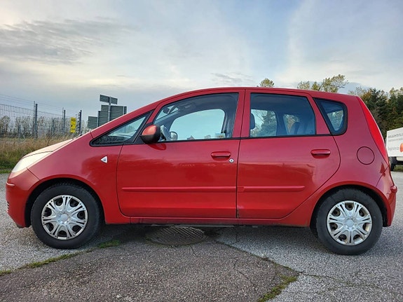 Mitsubishi Colt 4 of 11