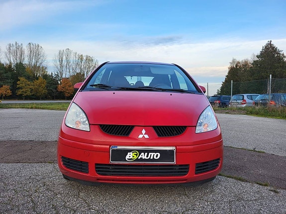 Mitsubishi Colt 2 of 11