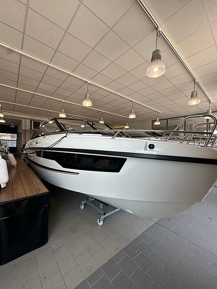 Yamarin 67 DC -23 Yamaha F225XCB -24 Premium Edition