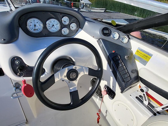 Glastron Carlson CSX23 - Penta 7,4L BB / DP - Byte förslag 10 of 12