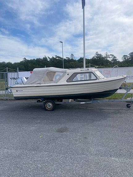 Uttern 560 Honda 50HK