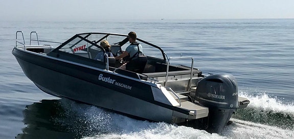 Buster Magnum 2025 med Yamaha F225 *Kampanj* I BUTIK 2 of 4