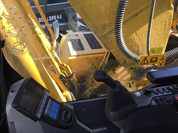 Komatsu PC290LC-10 7 of 10