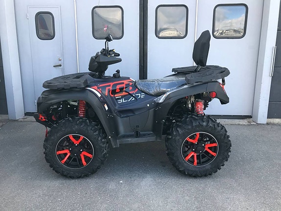 TGB 600 X Premium Turf Plog utrustad