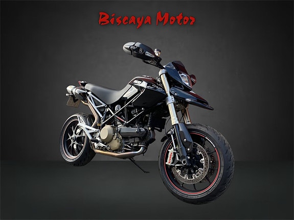 Ducati Hypermotard 1100 S 2 of 5