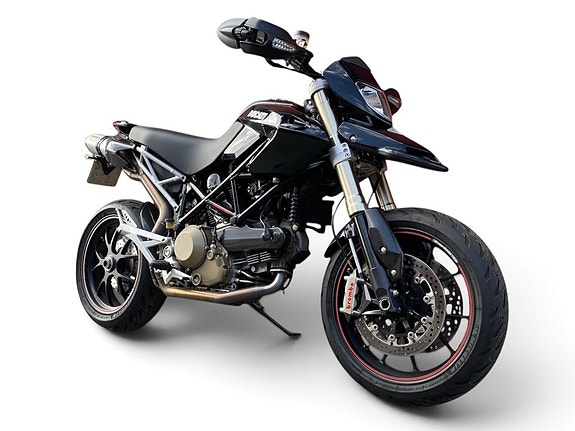 Ducati Hypermotard 1100 S 2 of 6